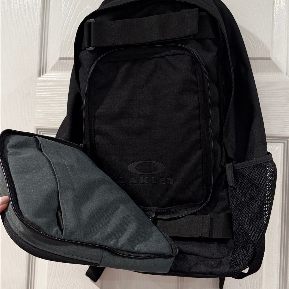 Oakley Backpack - image 3